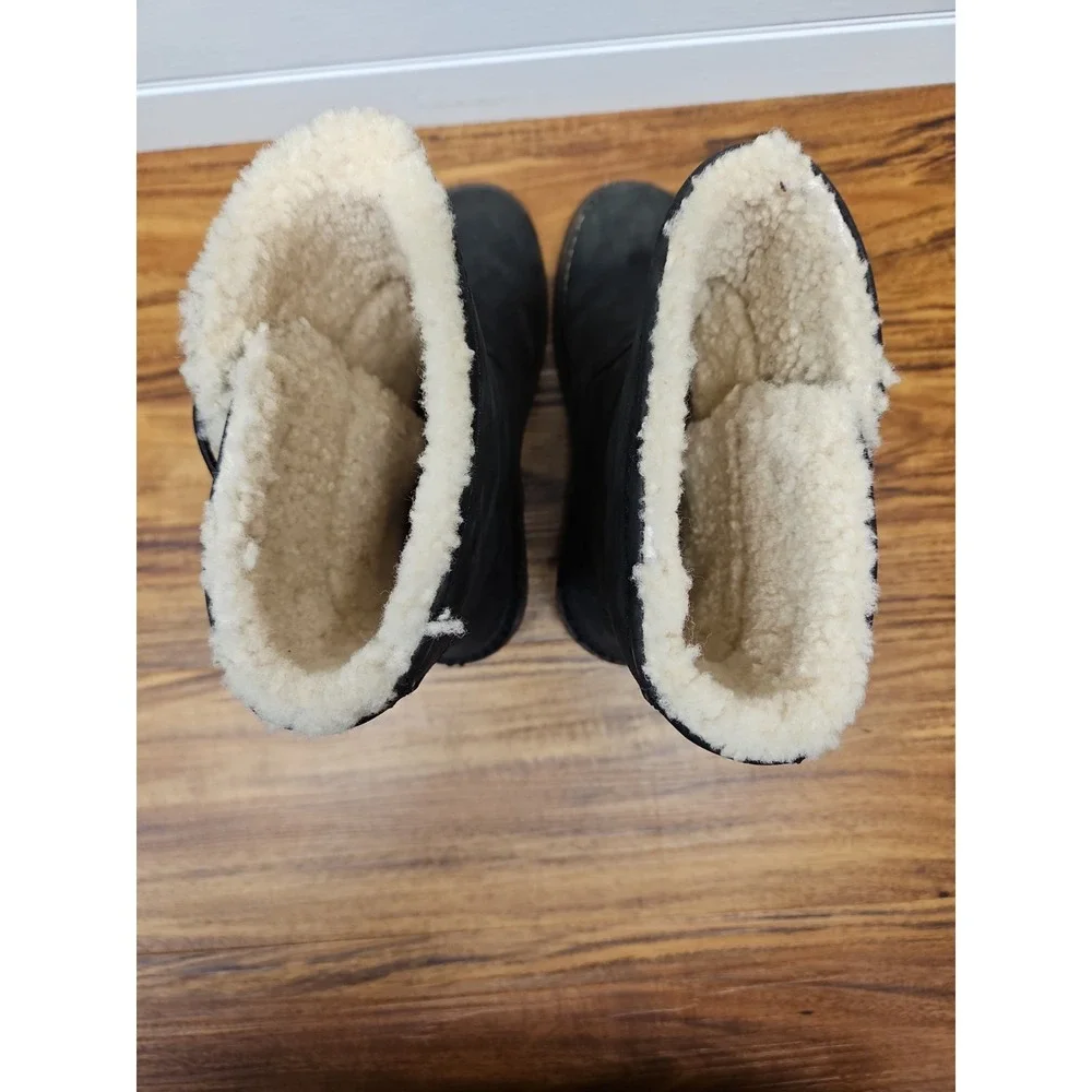 UGG kona women